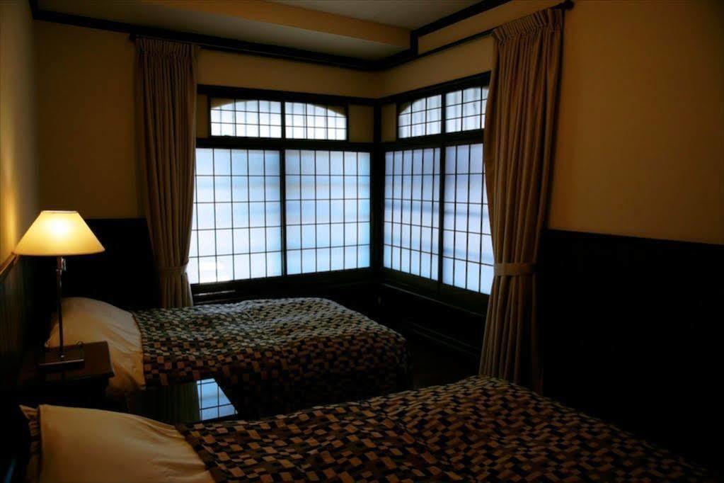 Hotel Hanakoyado Kobe Buitenkant foto